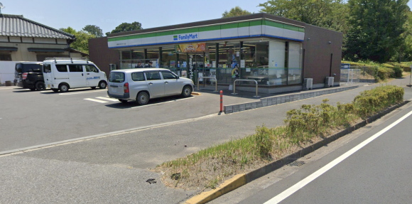 Family Mart Sarazu Academia Park Store